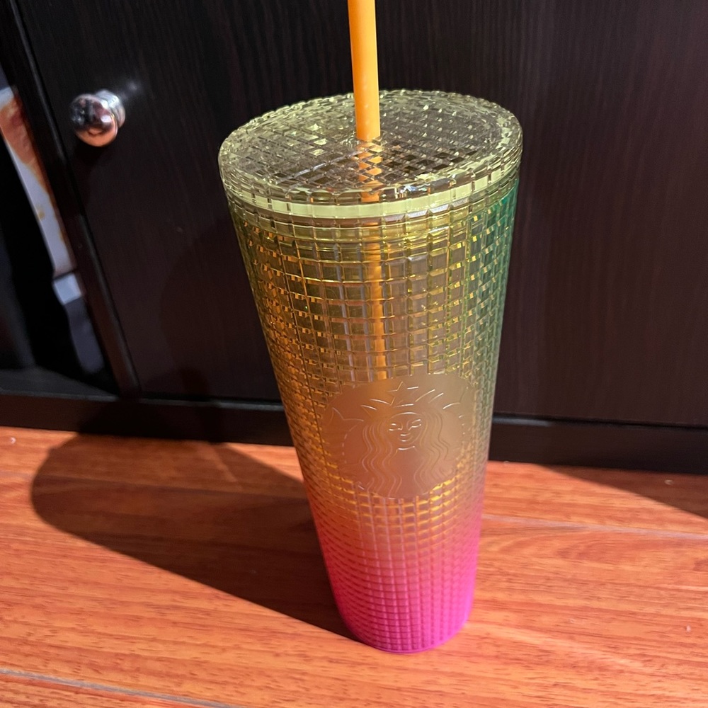 Starbucks Lemon Prism Spray Pink Gradient Ombre Summer 2022 Venti Tumbler 24 oz.